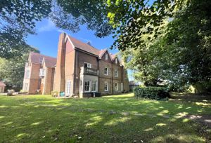 Photo 14- click for photo gallery